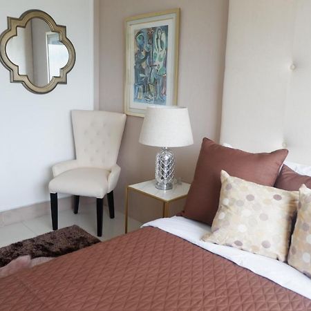 Sm Wind Residences Tower 2 Unit 342 Tagaytay City Buitenkant foto