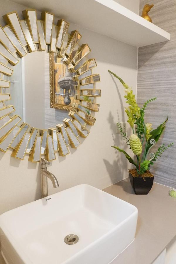 Sm Wind Residences Tower 2 Unit 342 Tagaytay City Buitenkant foto